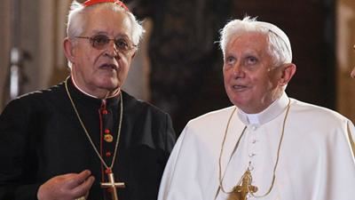 Papa Bento XVI atribui bênção apostólica ao cardeal-patriarca de Lisboa 